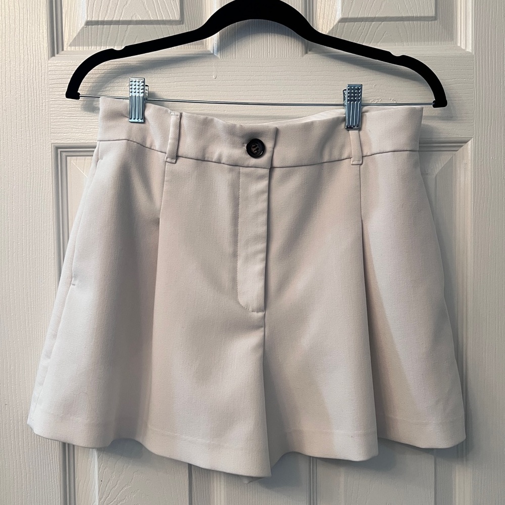 Zara Off-White Shorts